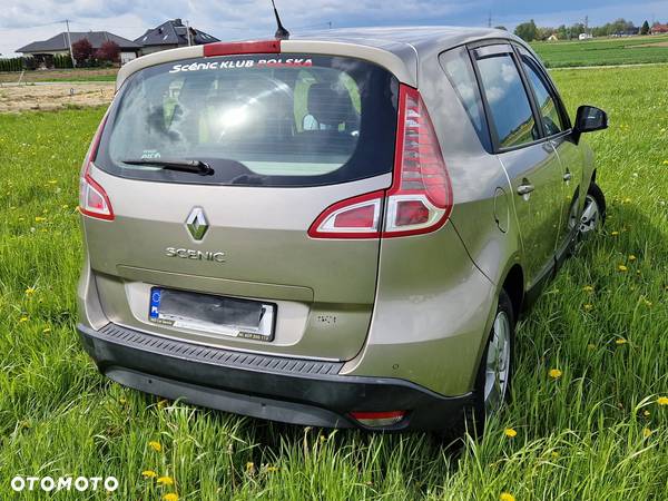 Renault Scenic 1.9 dCi Expression - 19