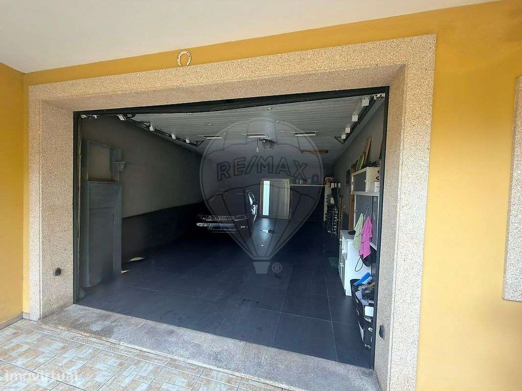 Moradia T4 para venda-9