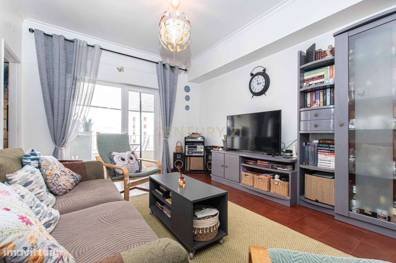 Apartamento T3 com vista cidade e rio na Póvoa de Santa Iria-4