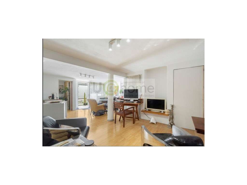 Moradia V4 geminada em Vilamoura perto da Marina-23