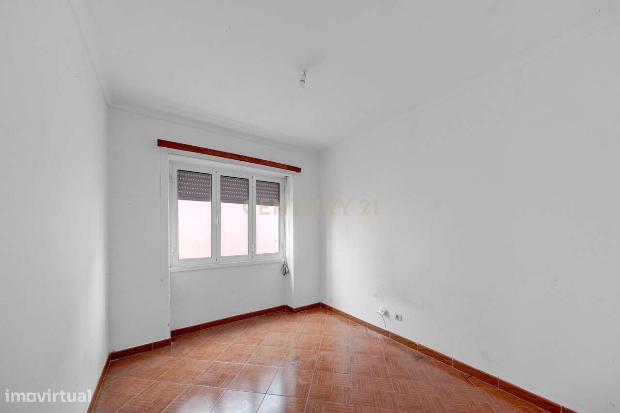 Apartamento T2 para recuperação em zona histórica de Angra do Heroísmo-5