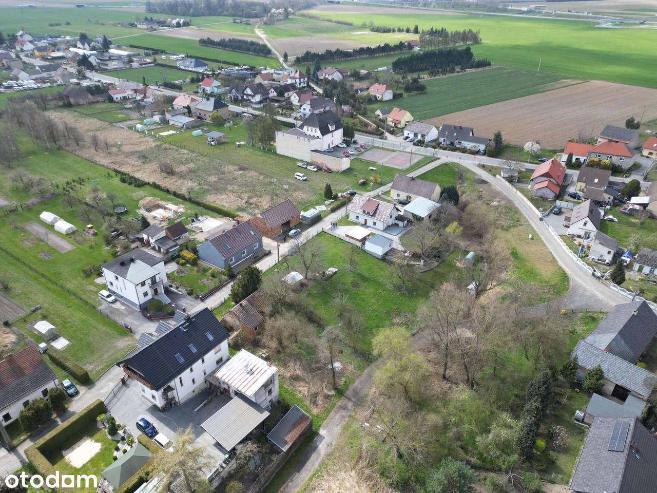 Atrakcyjna działka 1160 m2 z potencjałem | media | 2 dojazdy-1
