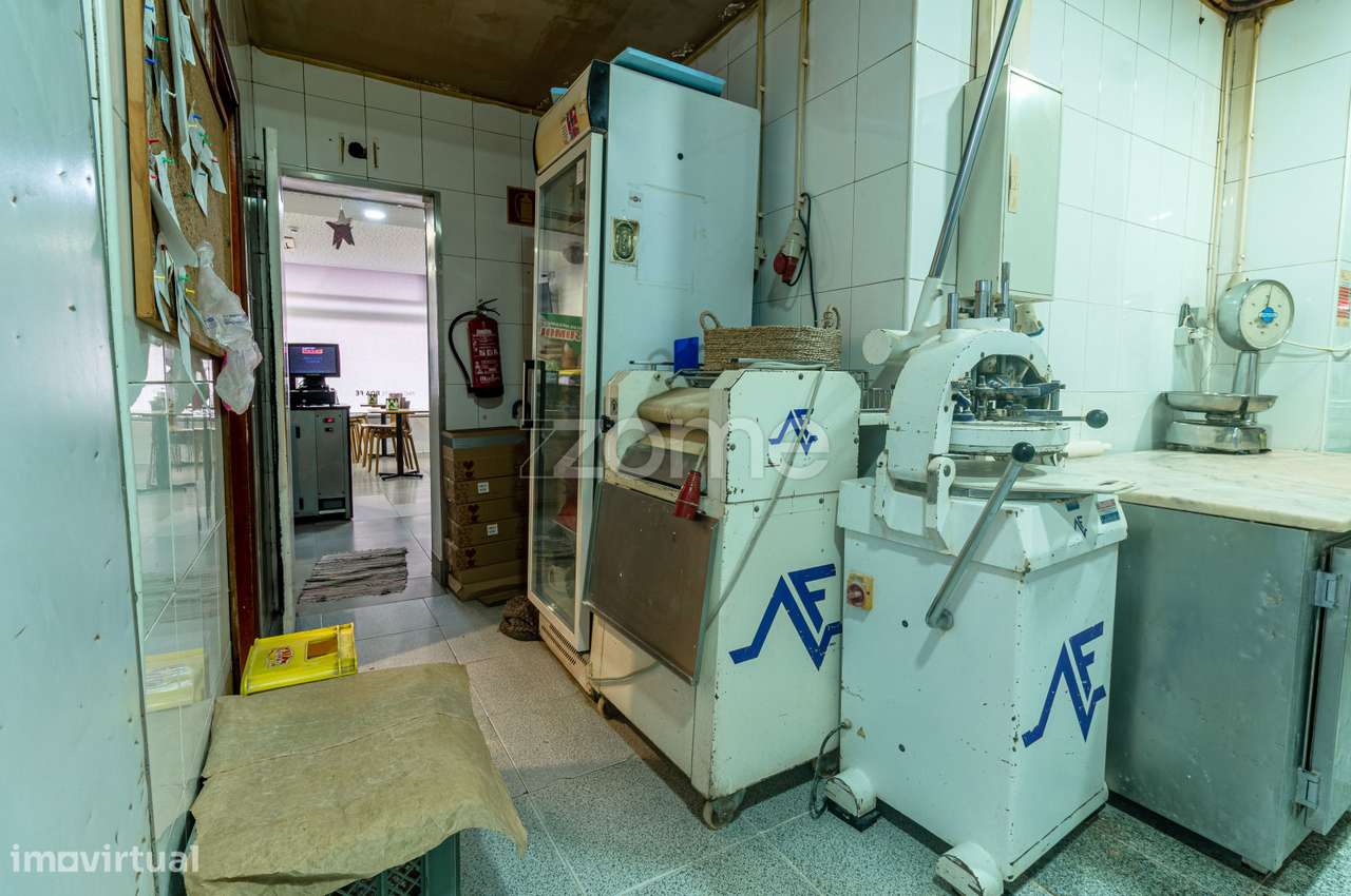 Confeitaria com Fabrico Próprio, em Rio Tinto-15