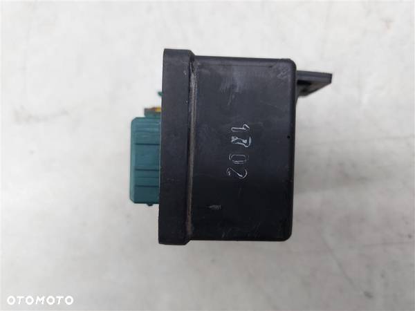 PRZEKAŹNIK ŚWIEC Citroen Xsara Picasso Peugeot 2.0 HDI 9639912580 5 PIN - 6