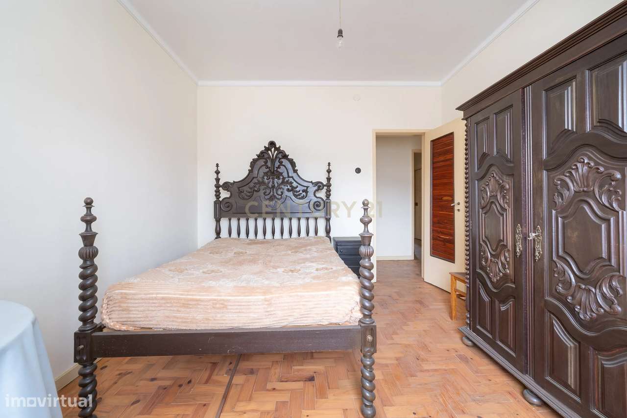 Venda | Apartamento T3+1 com garagem na Rua Verde Pinho em Coimbra-13