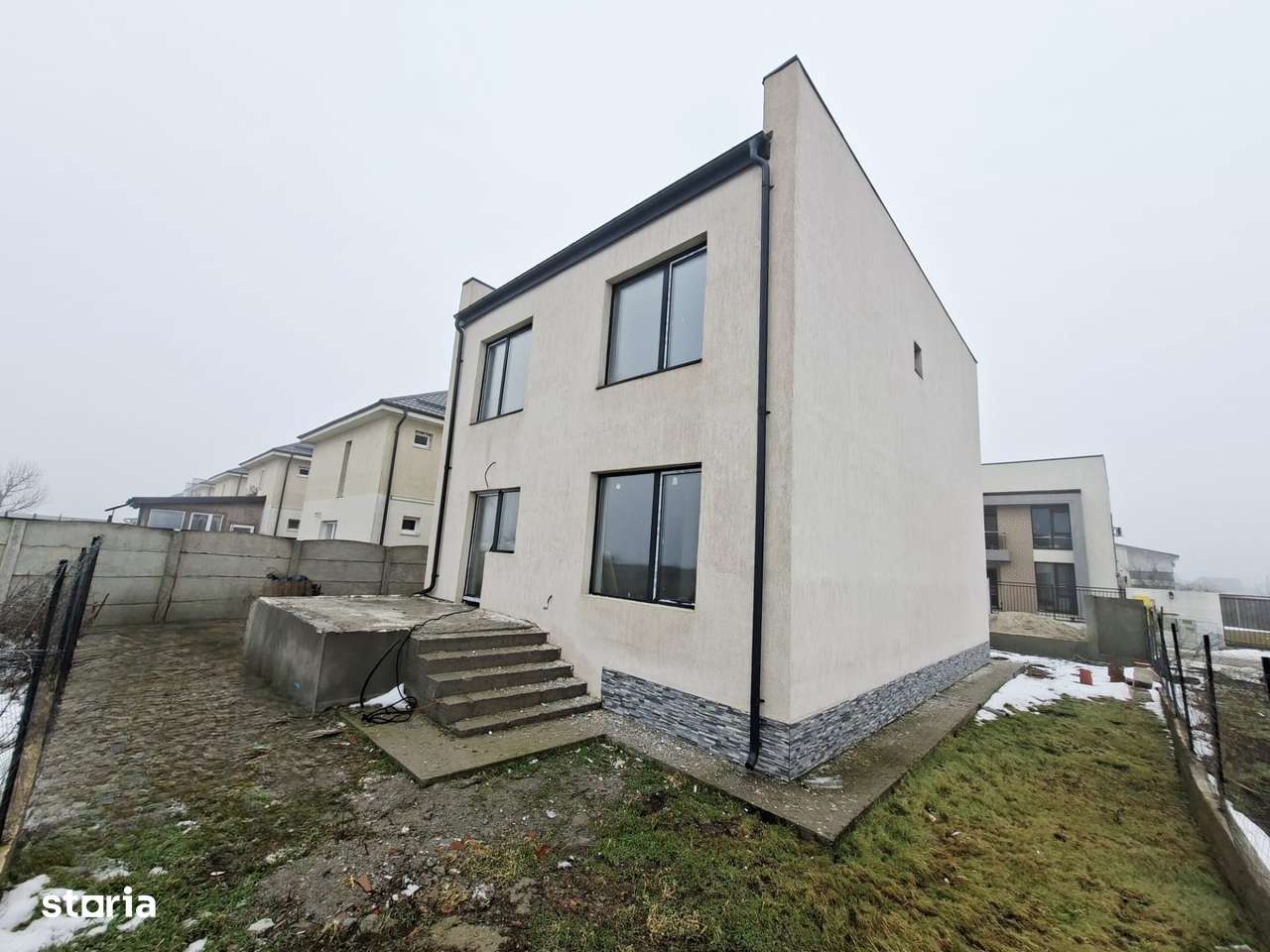 Casa Parter + 1 etaj/ 5 camere/Comuna Berceni/COMISION 0%-4