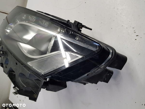 lampa lewa przód Audi Q5 xenon - 5