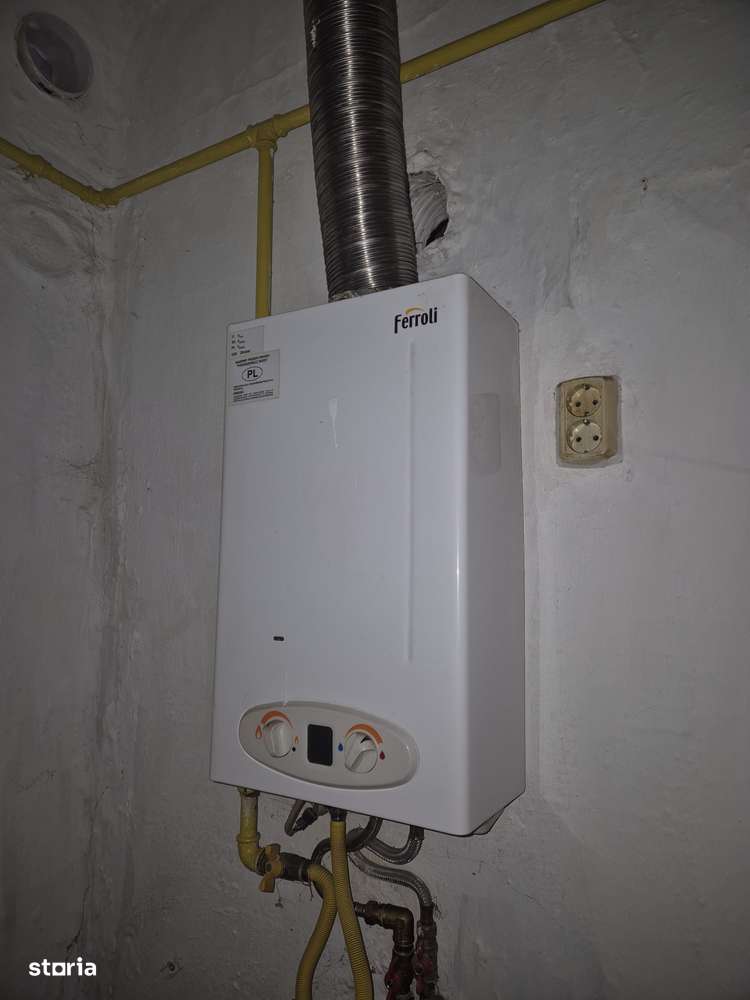 Casă cu 2 camere, Teren 301 mp, acces curte comuna , Pret redus-12