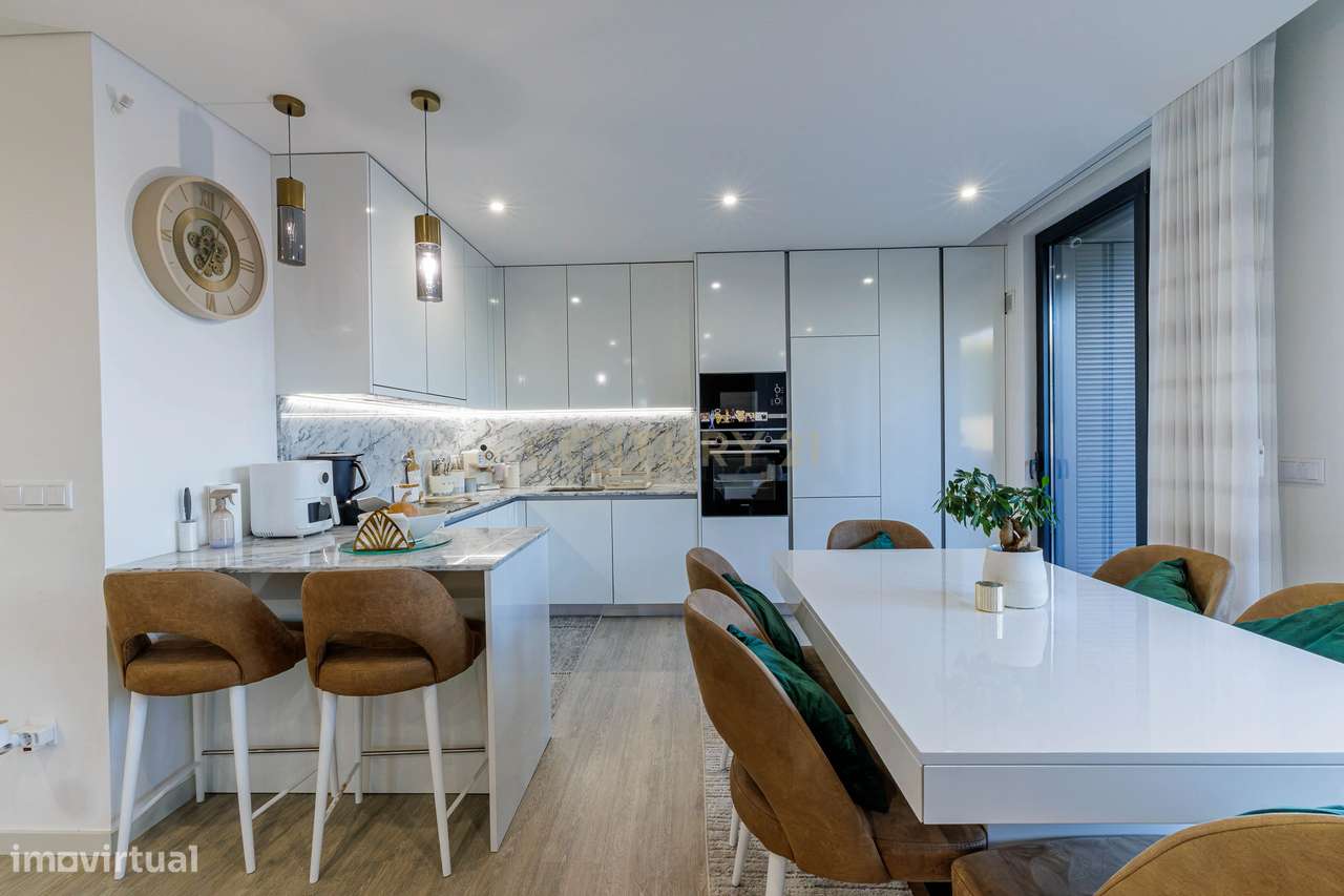 Apartamento Premium em Nogueira e Silva Escura, Maia-13