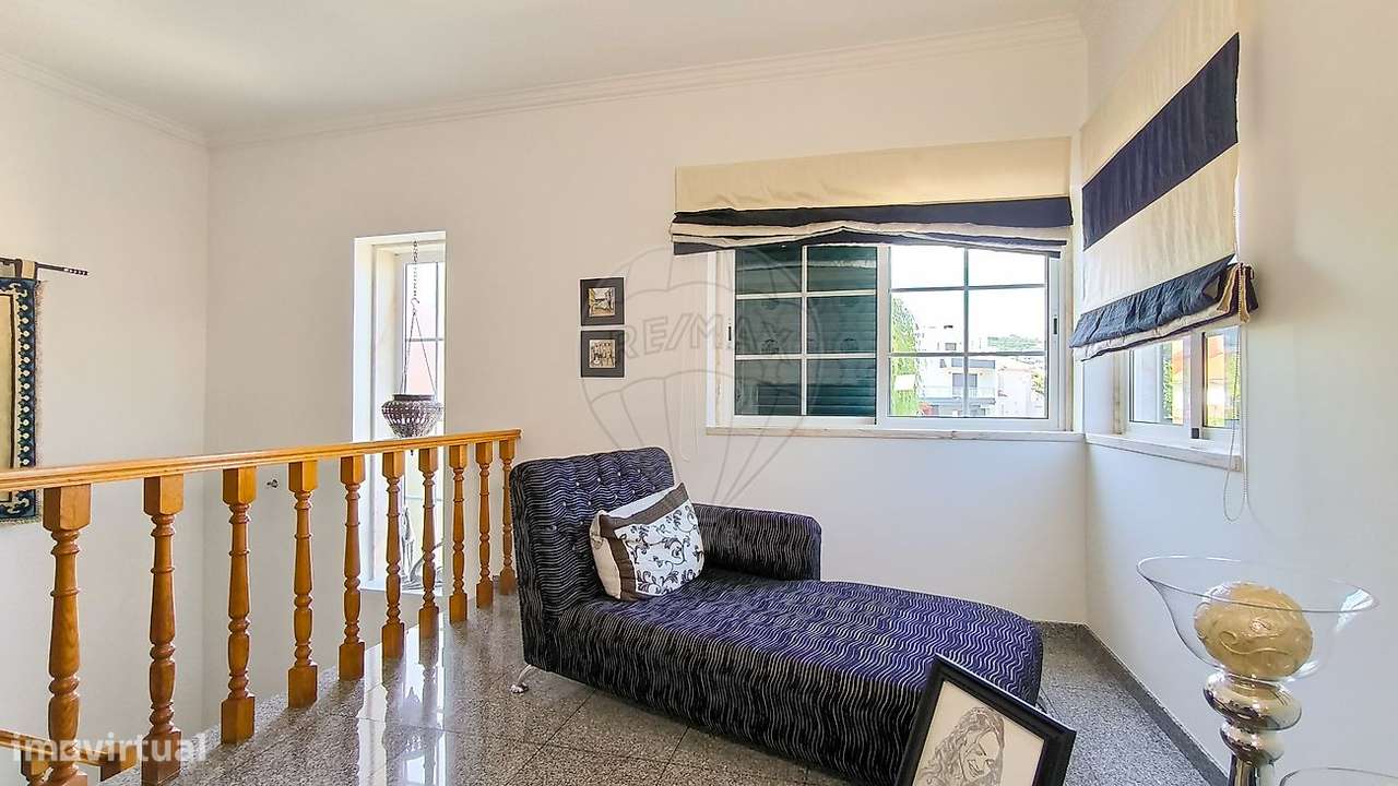 Moradia T5 para venda-25