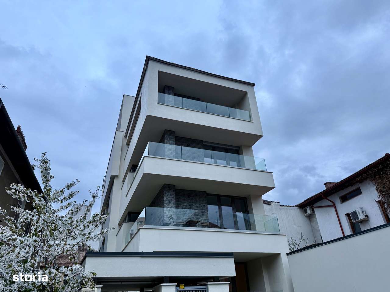 Duplex 4 camere | Bloc boutique | Dorobanti – Capitale