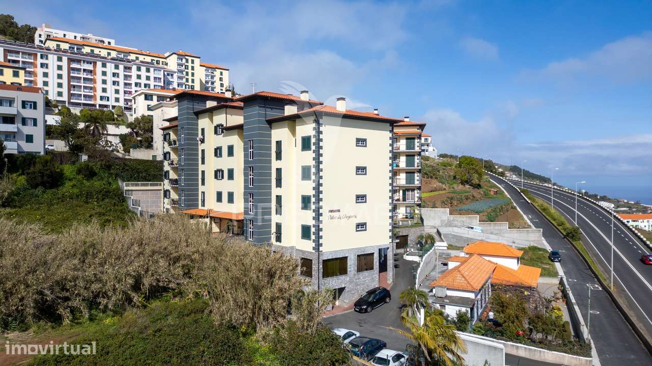 Apartamento T1 mobilado e equipado com varanda, garagem e arrecadaç... - Grande imagem: 2/11