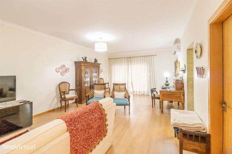 Moradia em Banda T4 / Fundão, Fundão - Grande imagem: 3/20