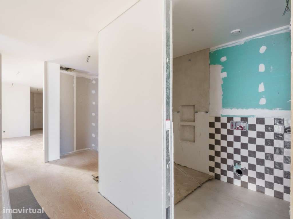 Moradia V3 Geminada com terraço e jardim, a 900 metros do mar-34