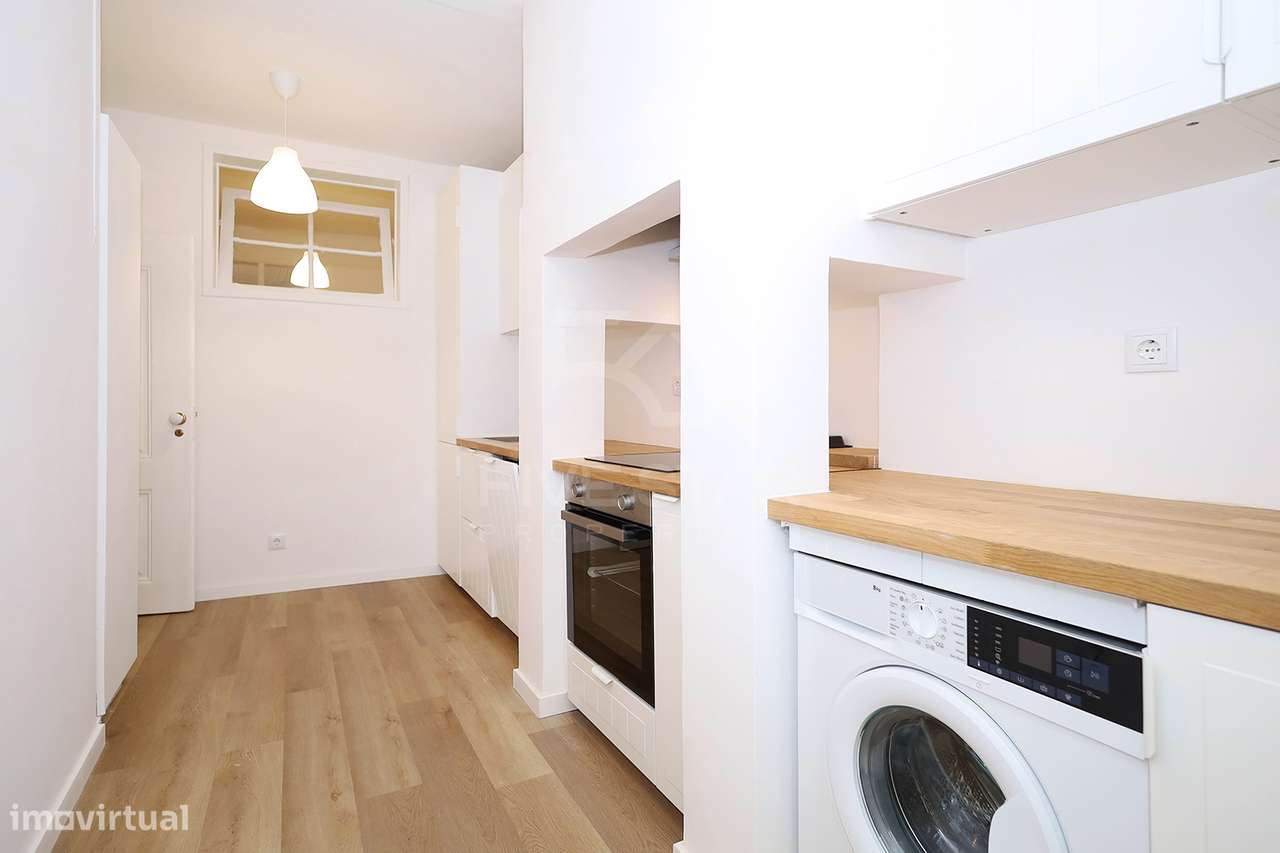 T1+1 - Príncipe Real - Renovado - Jardim Privado-21