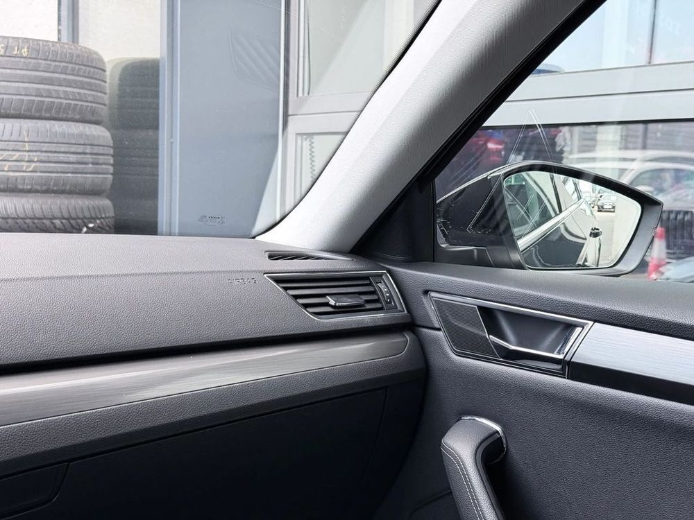 Skoda Superb 2.0 TDI Scr 4X4 Style DSG 2019 — zdjęcie 7