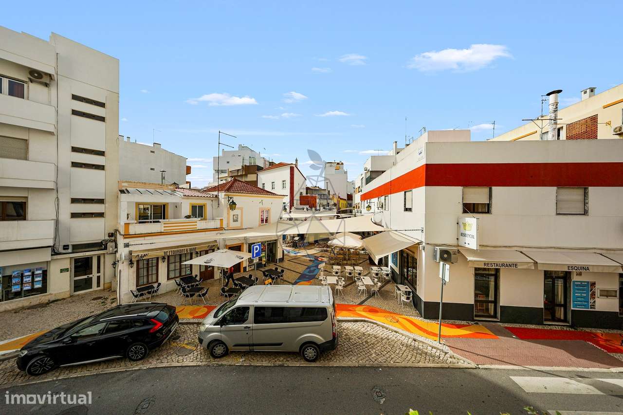 Viva o Encanto da Cidade Antiga - Apartamento com Tetos Altos e Muito-27