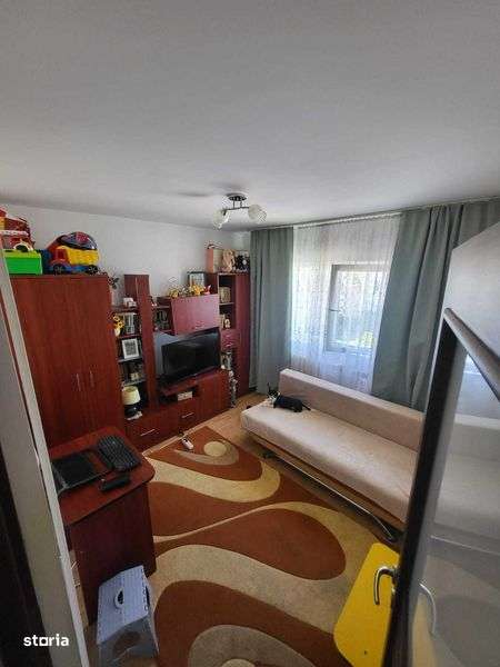 Vand apartament 2 camere - Imagine principală: 5/8