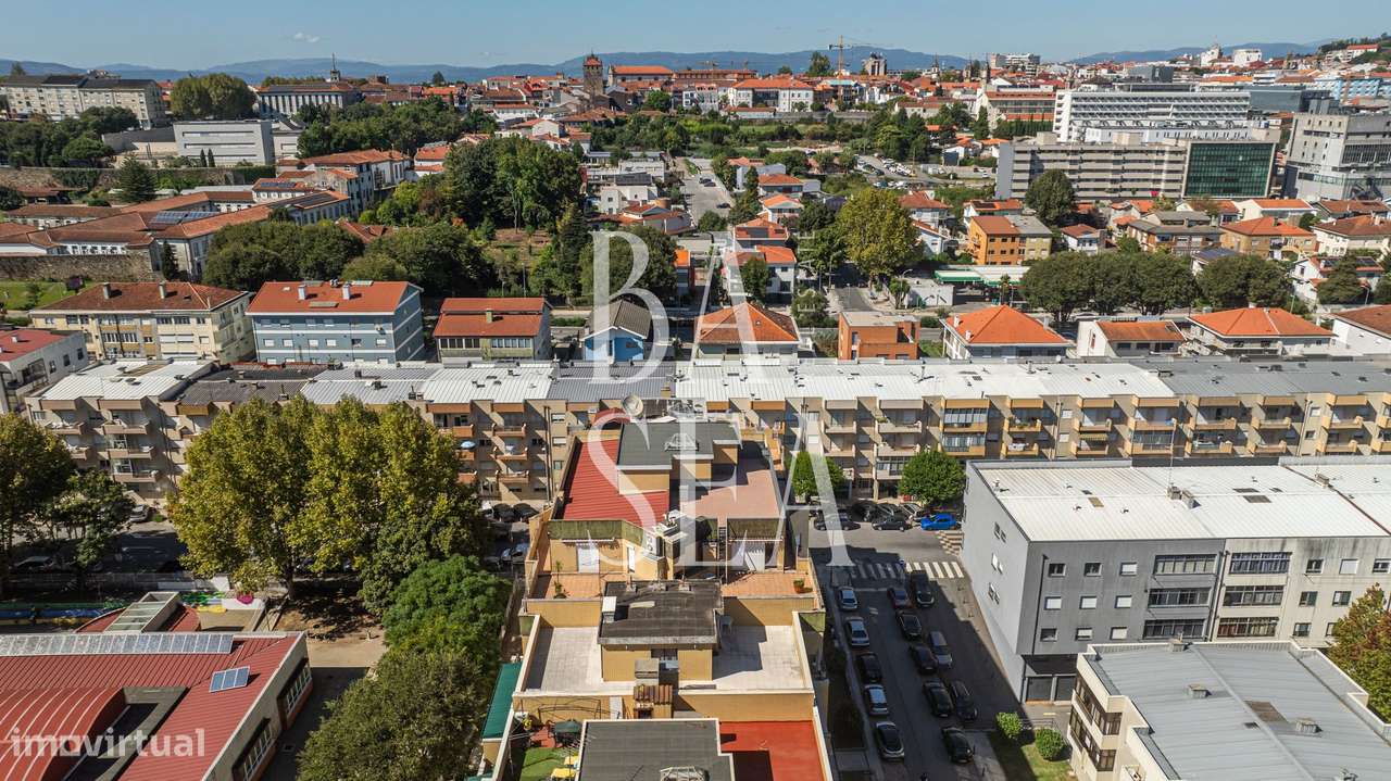 Apartamento T3 com garagem box em São José de São Lázaro Braga-24