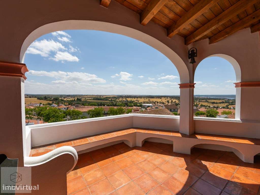 Moradia T8 com vista para Maranhão-43