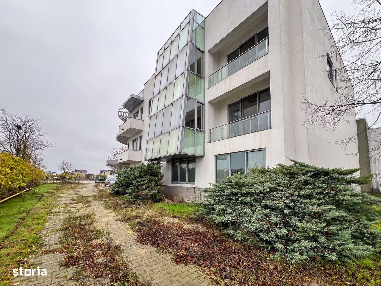 Proprietate comercială premium de vânzare- teren 3.728 mp |  Lângă A0-3