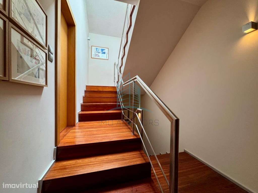 Moradia T4 com Piscina na cobertura-22