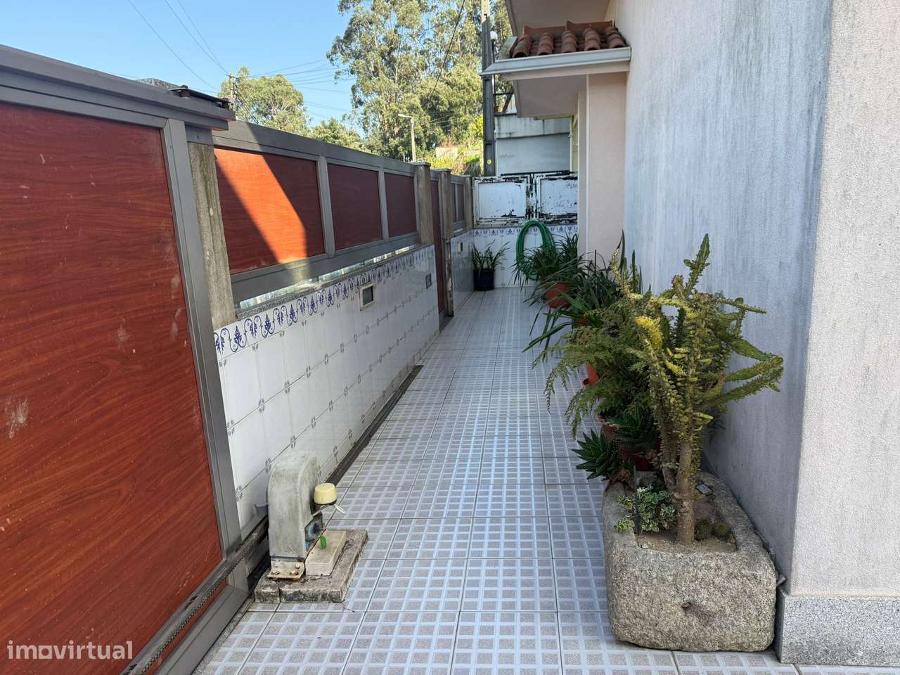 Moradia T3 | Terraço | Box 4 Carros | Varanda | Jovim | Exclusivo-49