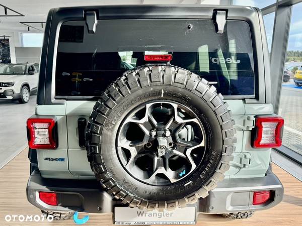 Jeep Wrangler - 13