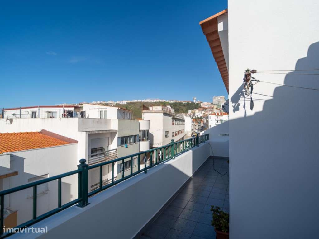 Apartamento T2+1 com Vista Mar a 2 passos da praia da Nazaré-30