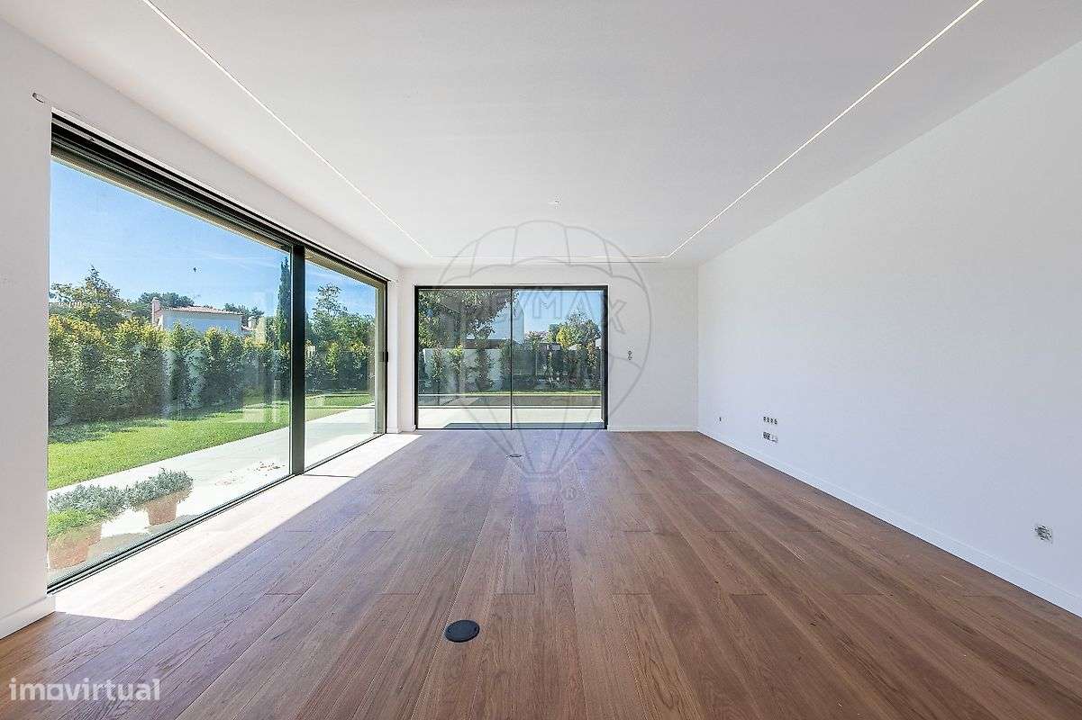 Moradia T5 para venda-5