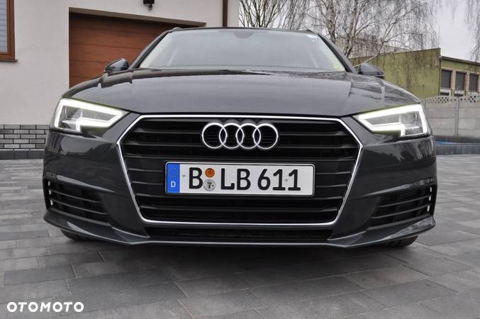 Audi A4 2.0 TDI Design S tronic - 26