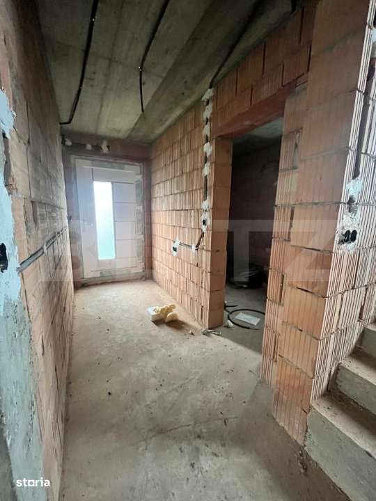 Casa spatioasa cu 4 camere, 150 mp, 10 ari teren, zona Arcalia - Imagine principală: 5/11