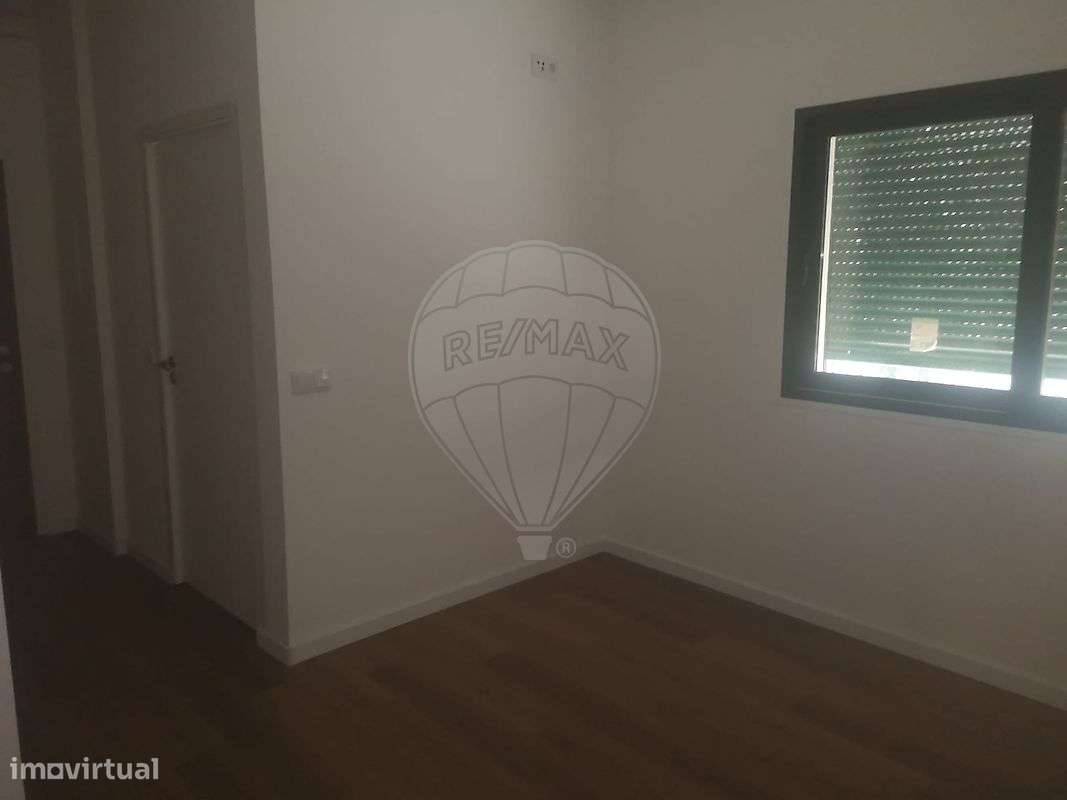 Apartamento T0 para arrendamento - Grande imagem: 5/14