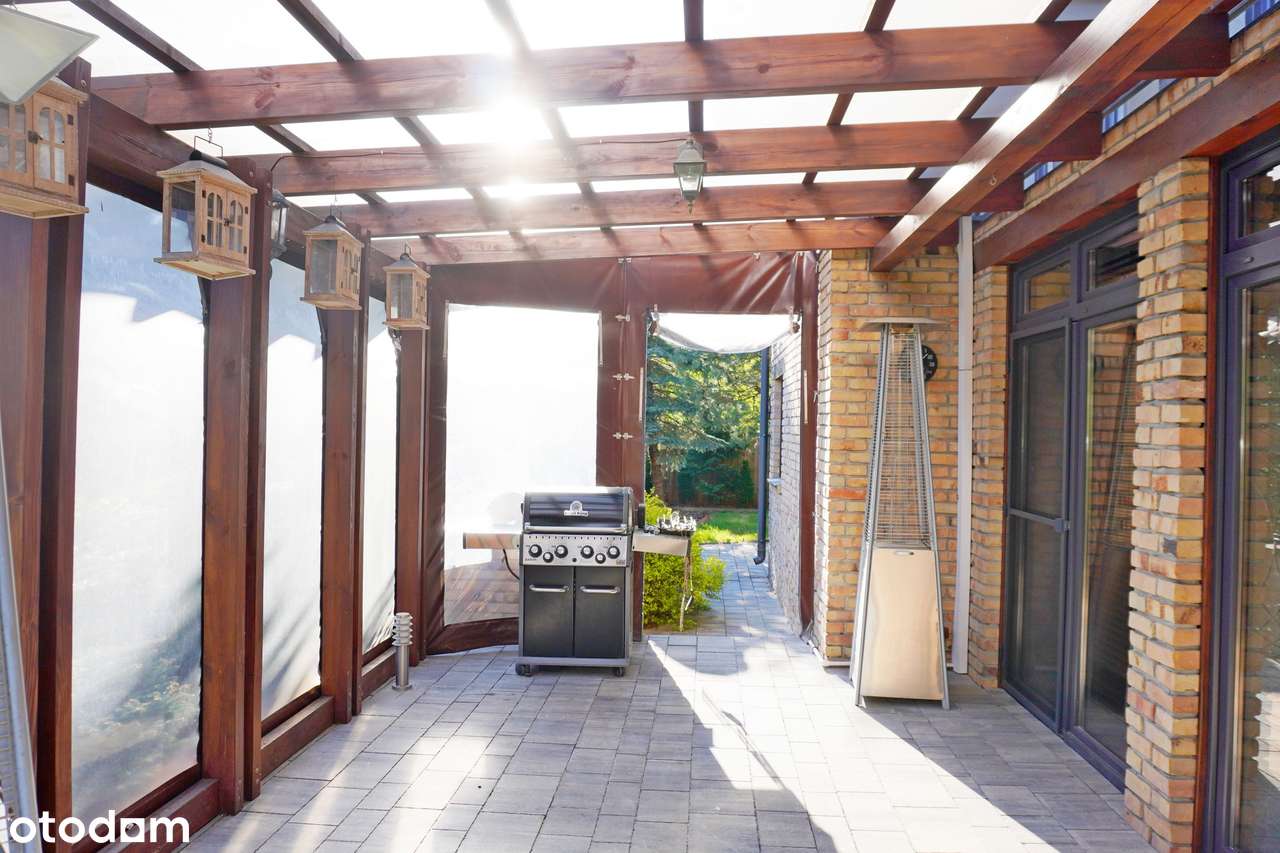 Luksusowy dom na prestiżowym osiedlu pod Łodzią (kilka kilometrów)-7