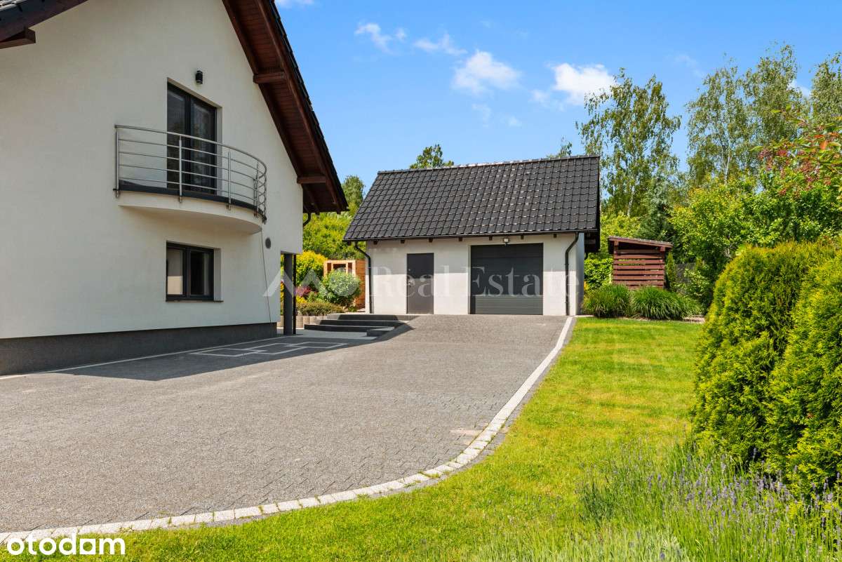 Nowoczesny dom z dużą działką i ogrodem Kolbudy-16