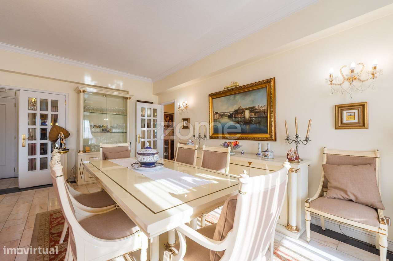 Apartamento T3 de Luxo c/ Vista Panorâmica Exclusiva - Laranjeiras-17