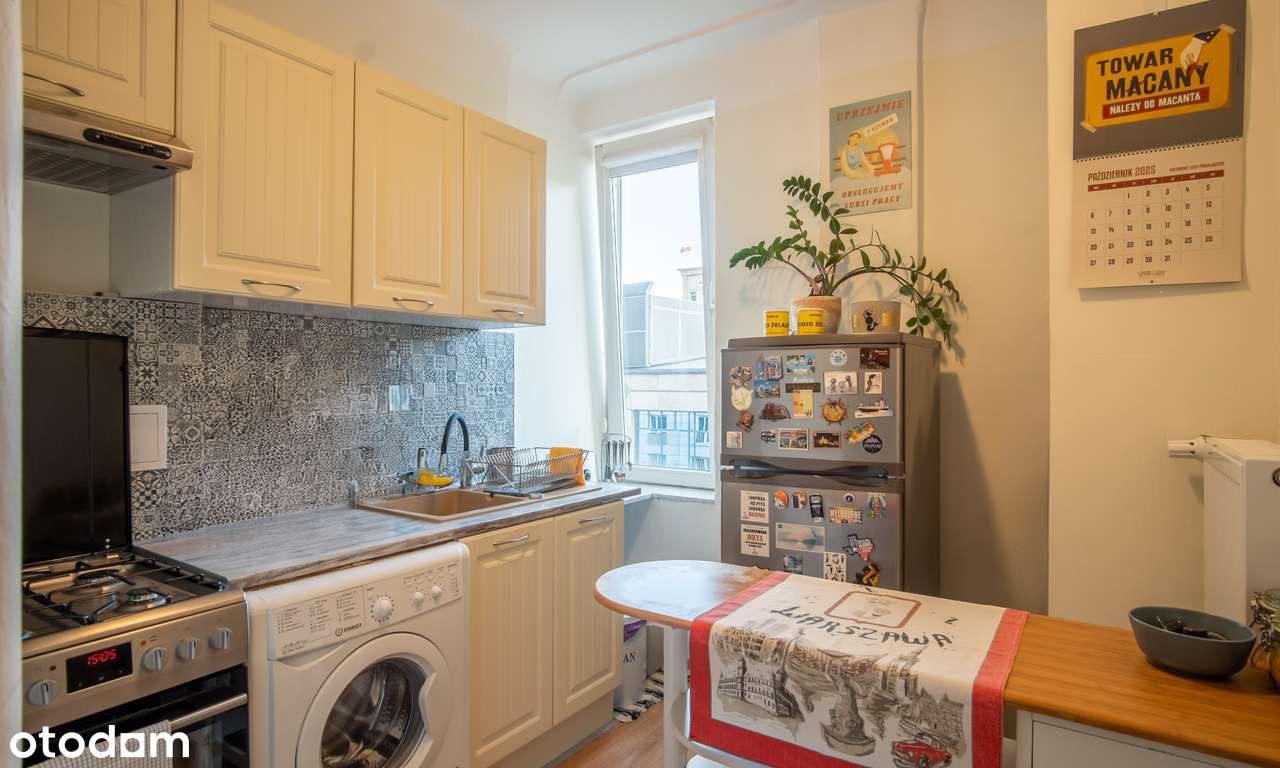 Kawalerka w ścisłym centrum - gotowa do zamieszkania lub wynajmu-3