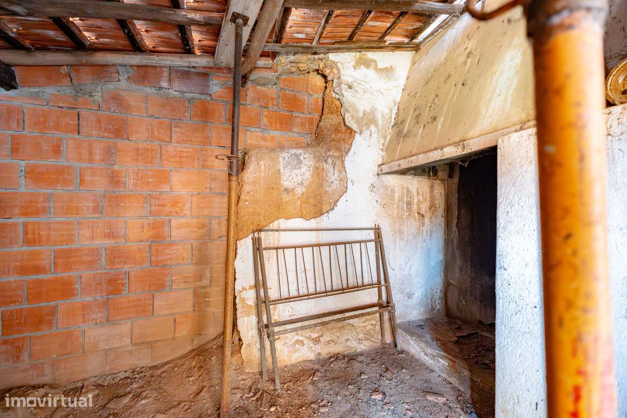 Moradia em banda | São Martinho do Bispo - Grande imagem: 4/19