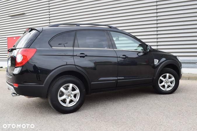 Chevrolet Captiva 2.4 2WD 7 Sitzer LS Family Edition - 19