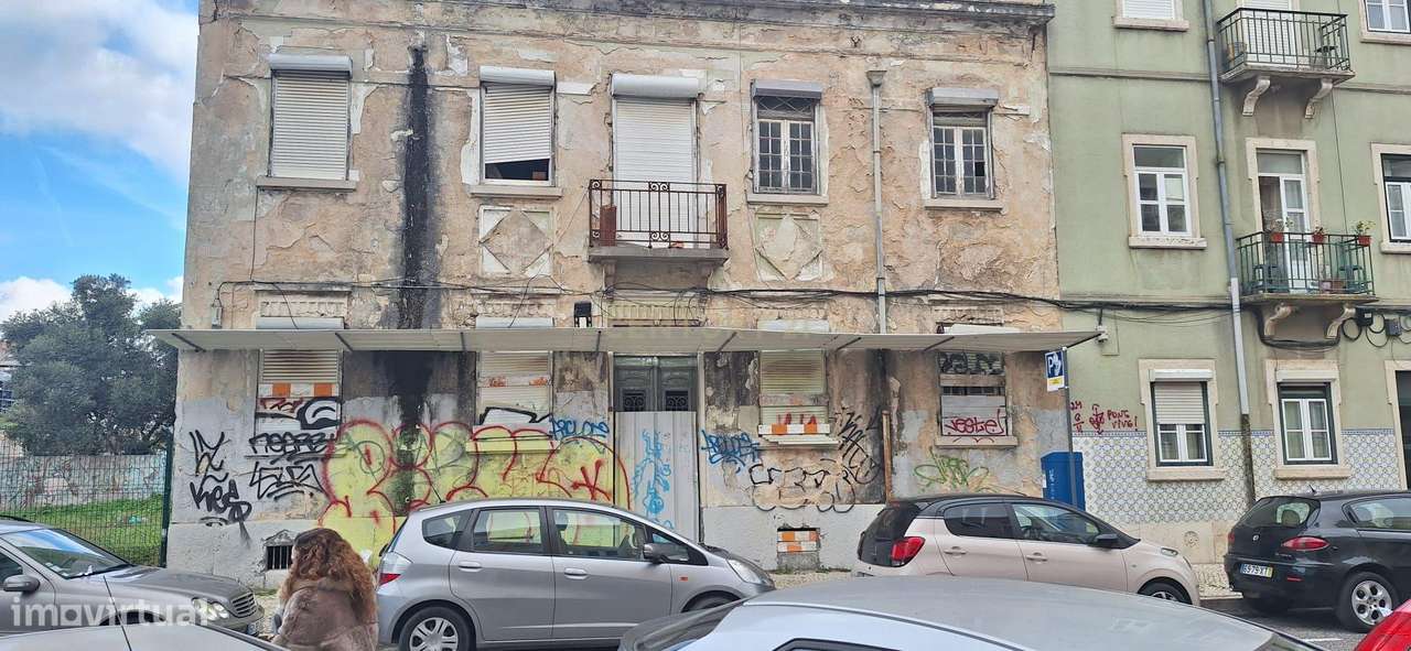 Prédio na Praça de Espanha - Grande imagem: 4/7