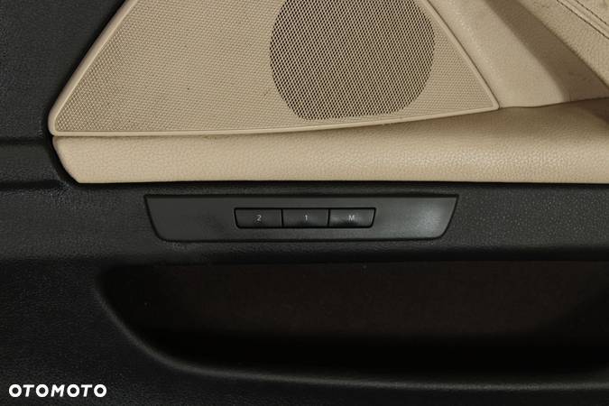 BMW F11 Fotele wnętrze komfort grzane pompowane EU - 10