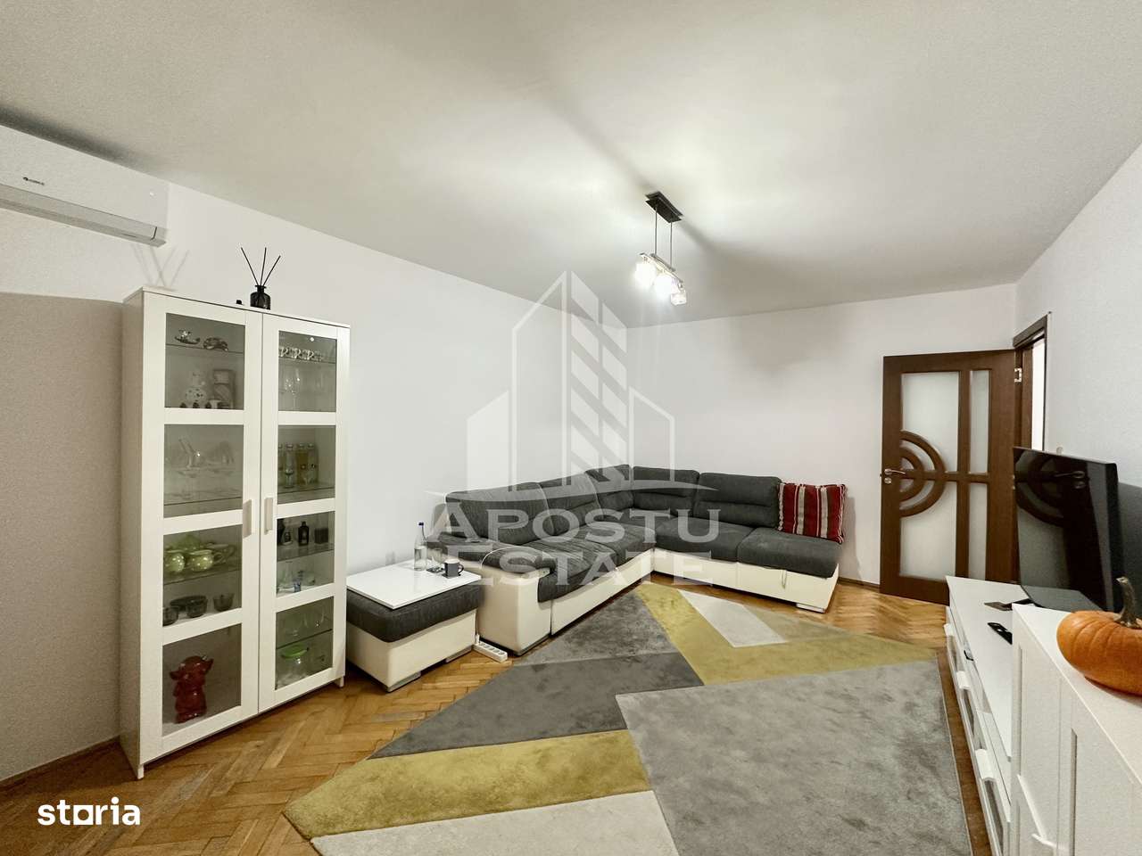 Apartament cu 3 camere, decomandat, Lipovei - Imagine principală: 3/10