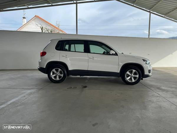 VW Tiguan 2.0 TDi Sport BlueMotion - 6