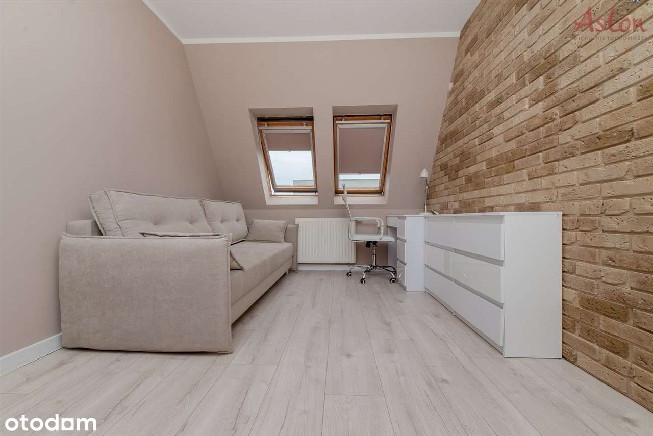 Przytulne mieszkanie / Żwaków. Po podłodze 70 m2.-8