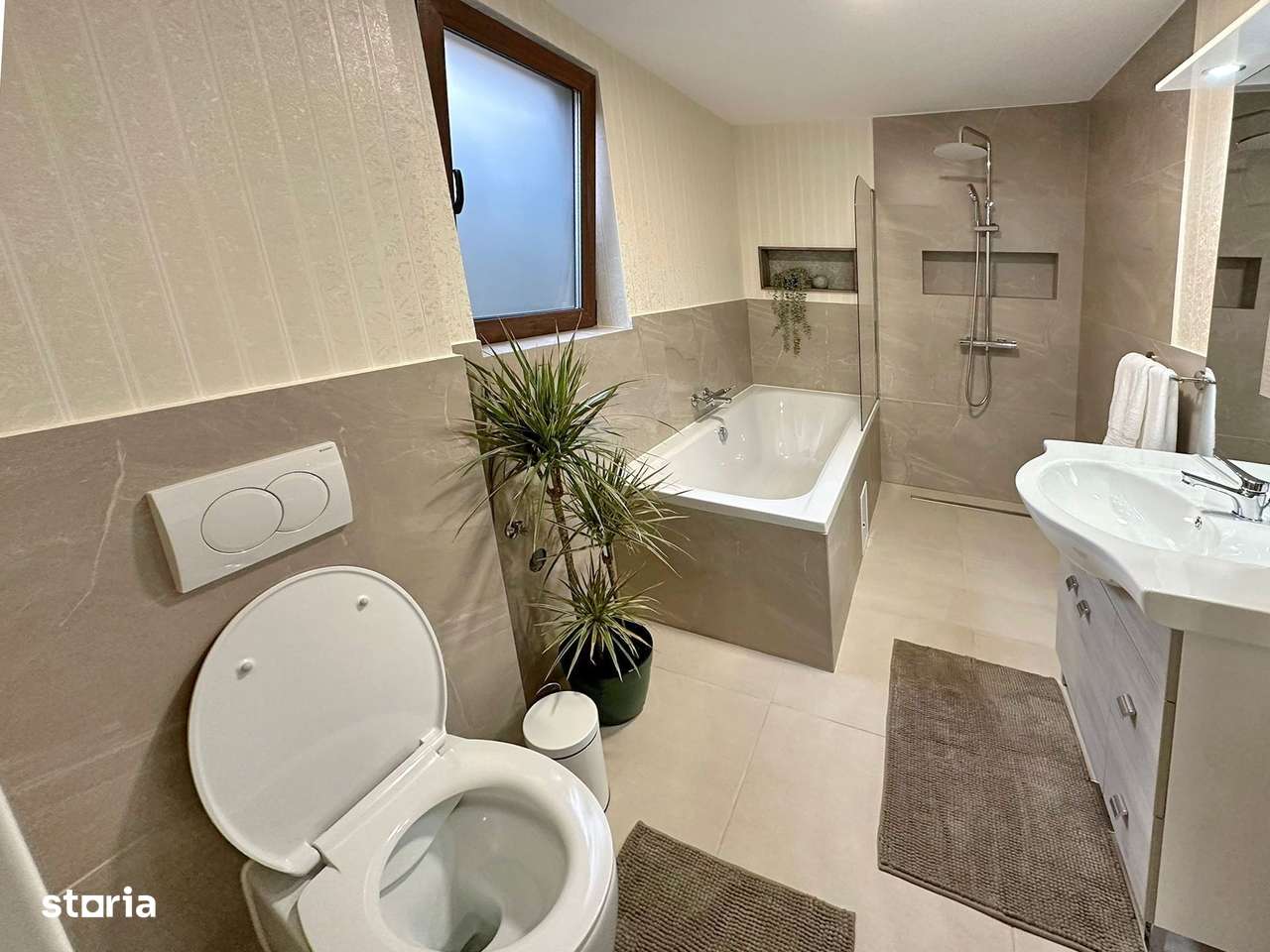 CASA INDIVIDUALA cu 2 apartamente in Schei - Oportunitate investitie - Imagine principală: 5/10