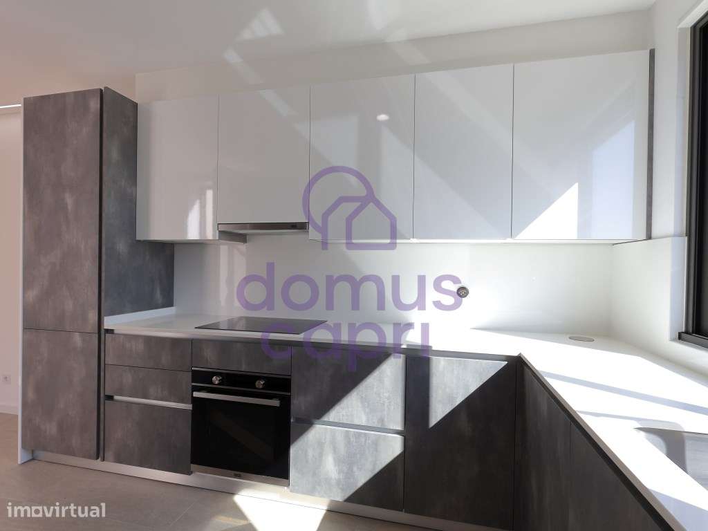 Moradia T3 com Vista Mar, Piscina e Estacionamento em Fuzeta-11