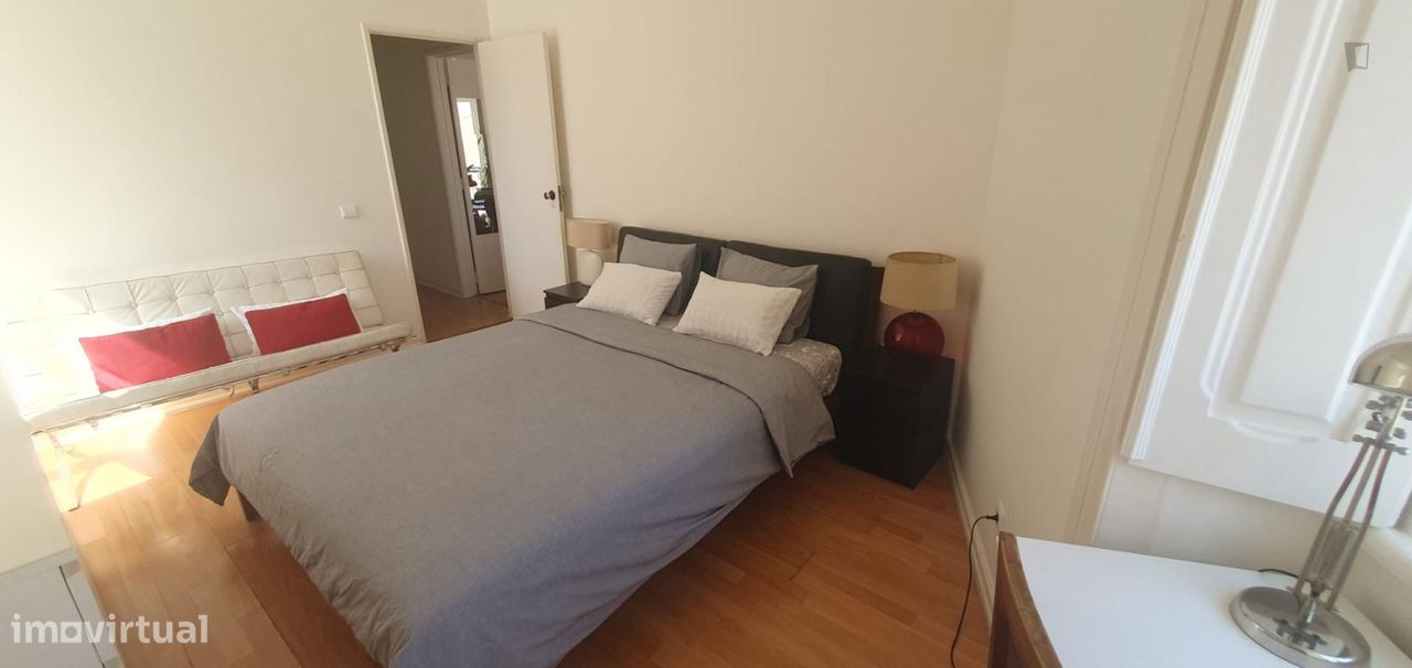 632799 - Lovely and quiet double bedroom next...