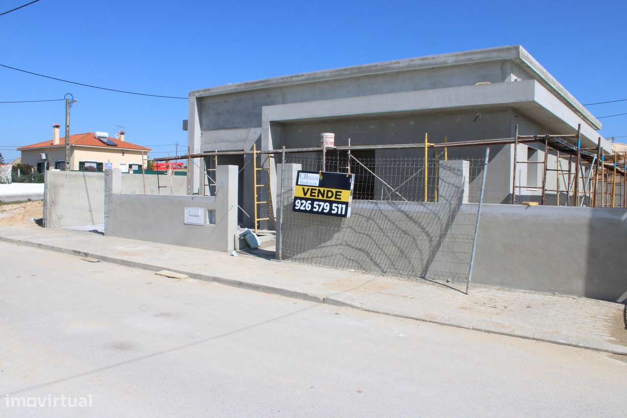 Moradia T3 isolada com piscina e garagem em Palmela Quinta da Marques - Grande imagem: 4/11