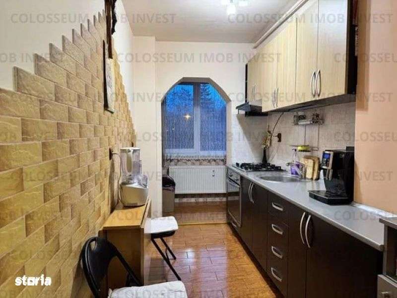 Apartament cu 3 camere,decomandat - zona Codrul Cosminului - Imagine principală: 5/15