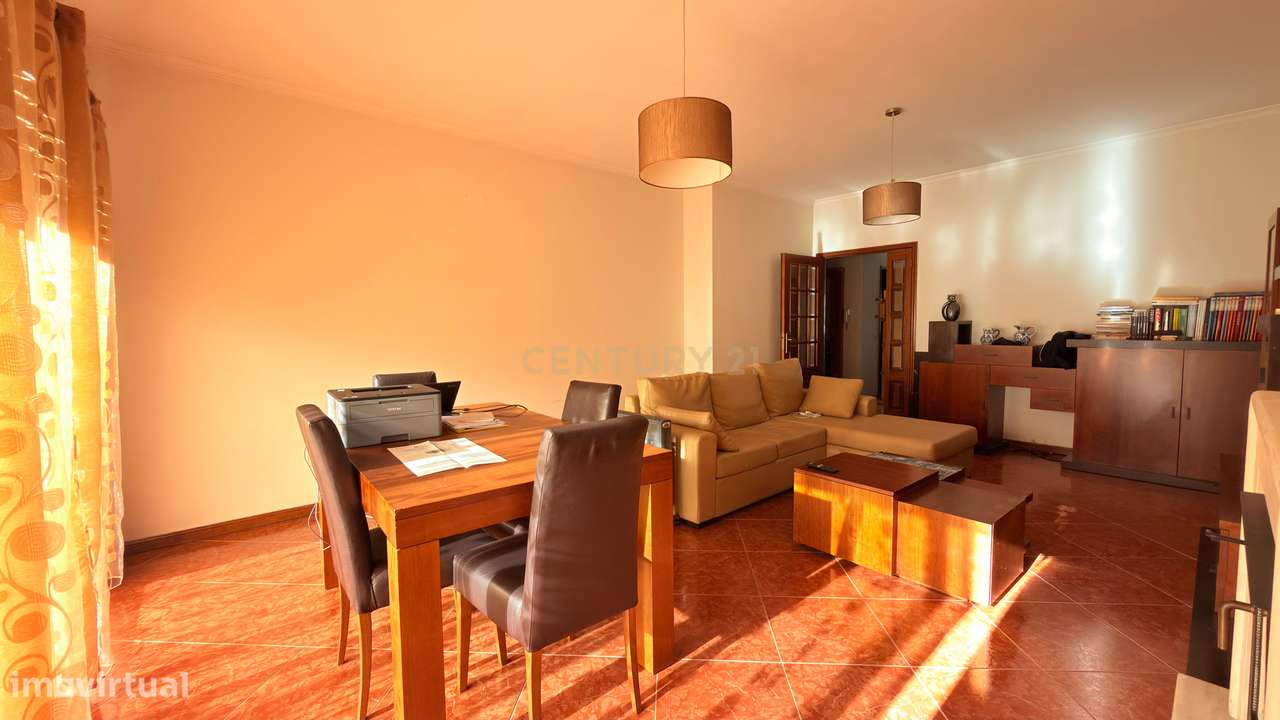 Apartamento T3 em Lousada com Garagem e Varandas - Grande imagem: 2/12